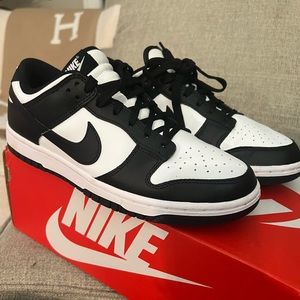 Men’s Nike Dunk Low Retro “Panda” Kicks Sz 7.5 W9